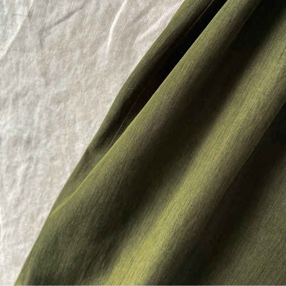 ‼️SOLD‼️ Vintage long olive green belted trench coat - Picture 8 of 8